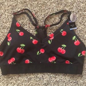 PINK Ultimate Sports Bra NWT